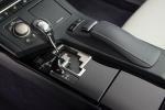 Lexus ES300h 2012 года